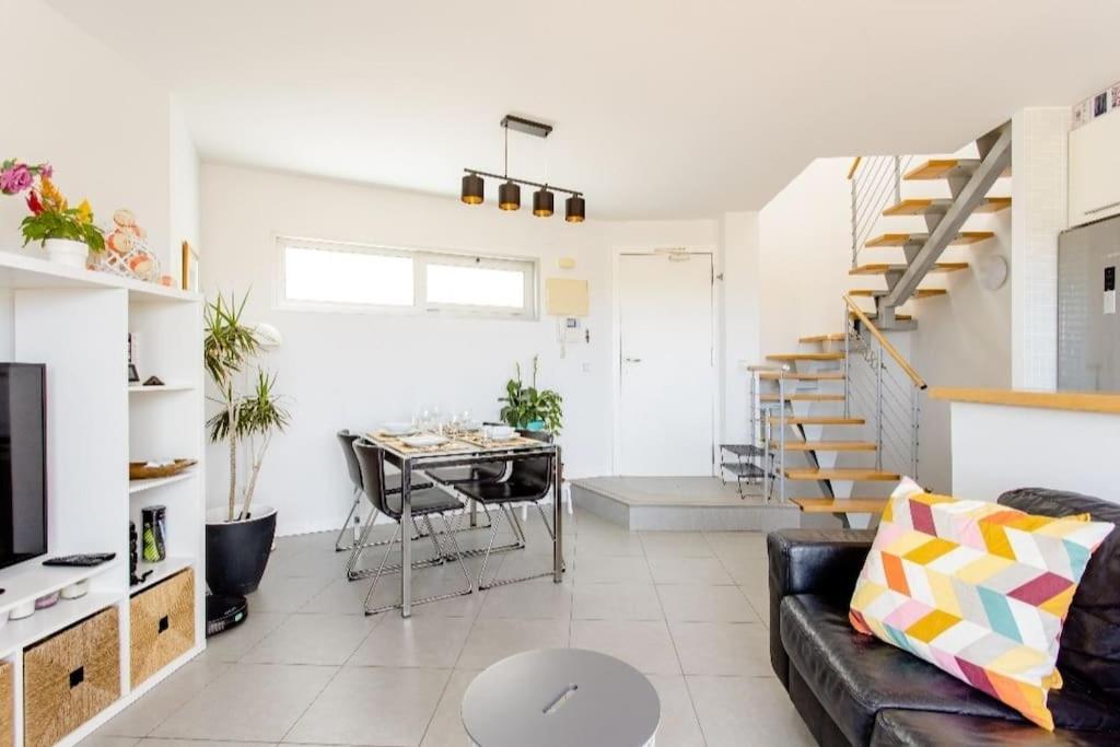 El Medano Beachfront Triplex Penthouse With Pool, Rooftop, Sea View Eksteriør billede