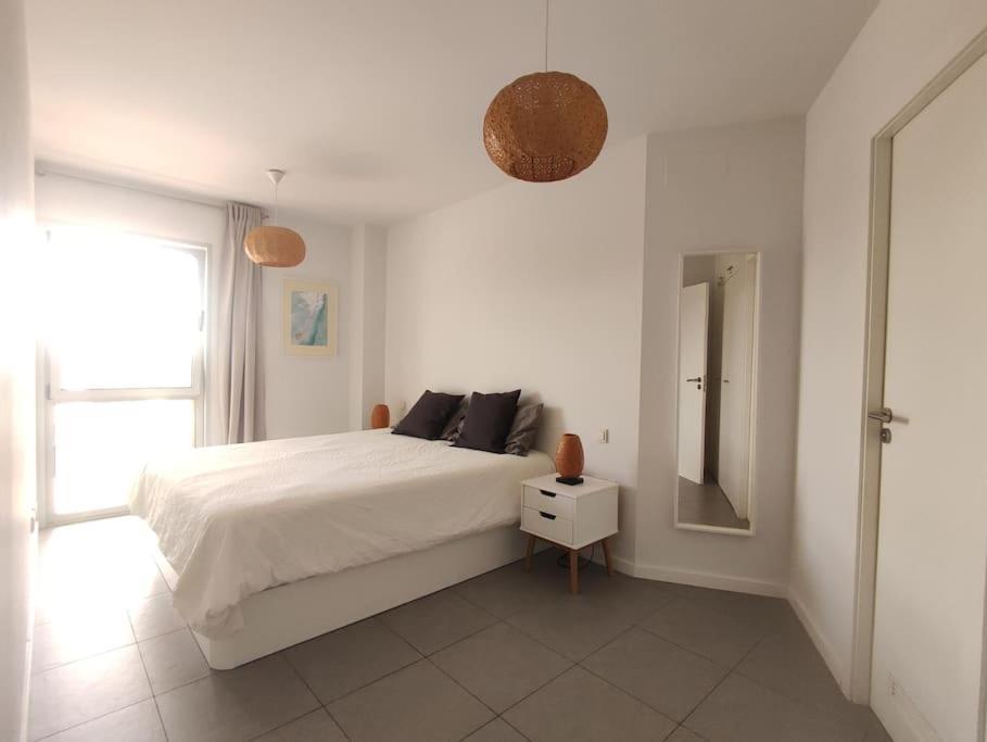 El Medano Beachfront Triplex Penthouse With Pool, Rooftop, Sea View Eksteriør billede