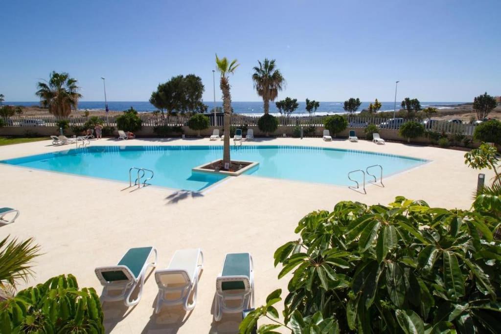 El Medano Beachfront Triplex Penthouse With Pool, Rooftop, Sea View Eksteriør billede